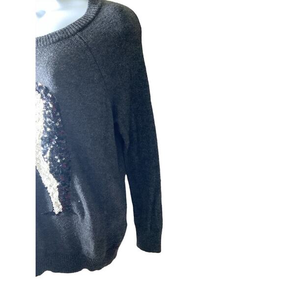 H&M Penguin Graphic  Sequin Sweater Womens Size Small Crew Neck Long Sleeve Gray - Picture 6 of 8